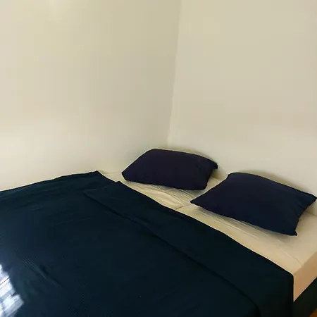 Apartman Lana *